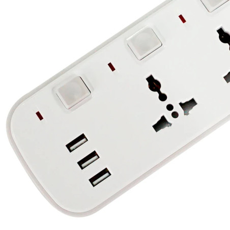 4 Way Extension With USB Ports with Amps 10A VoltageAC 110-240 Installation Plug-In and Use